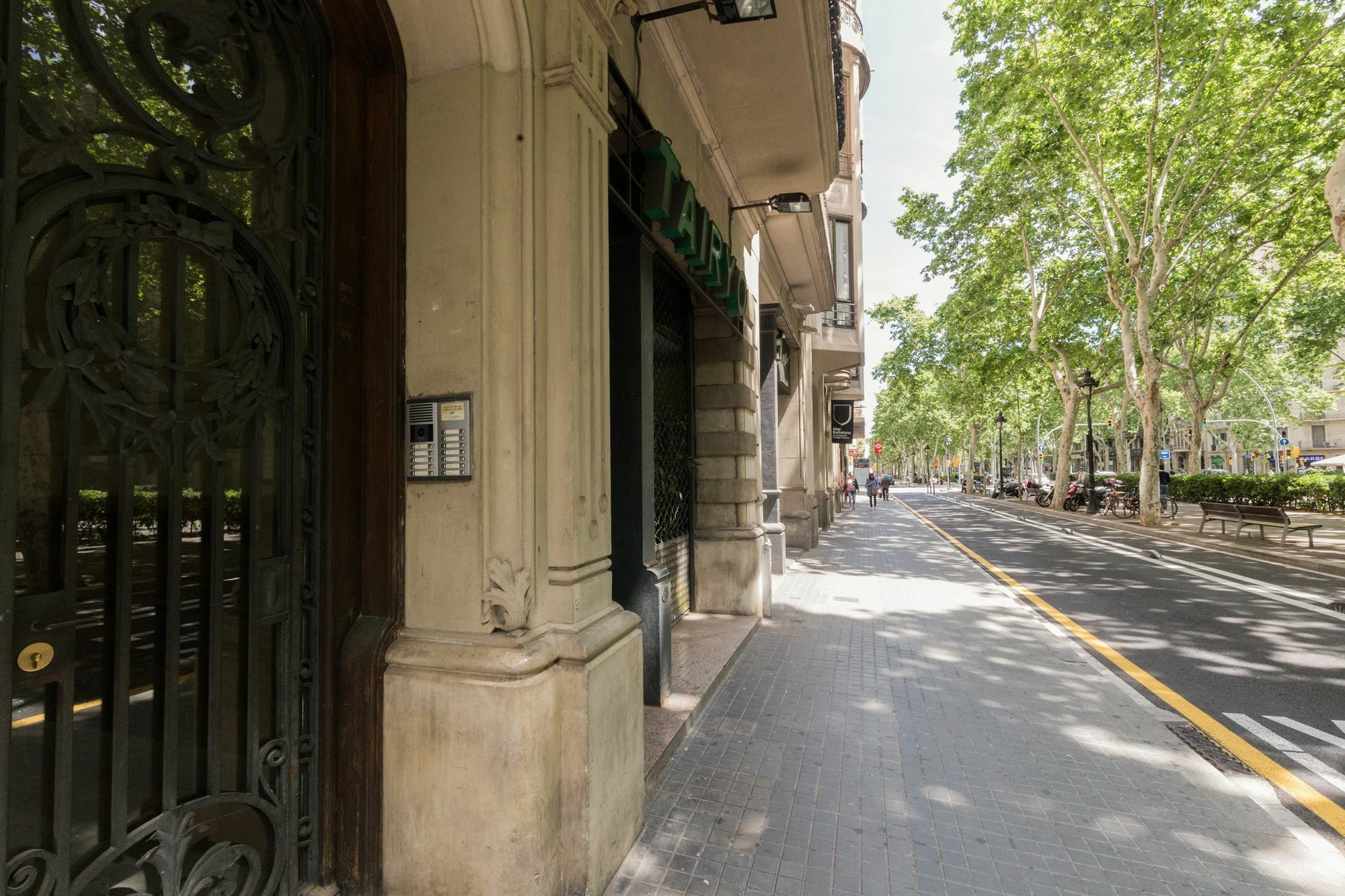 Montaber Apartment - Gran Via - Rocafort Барселона Экстерьер фото